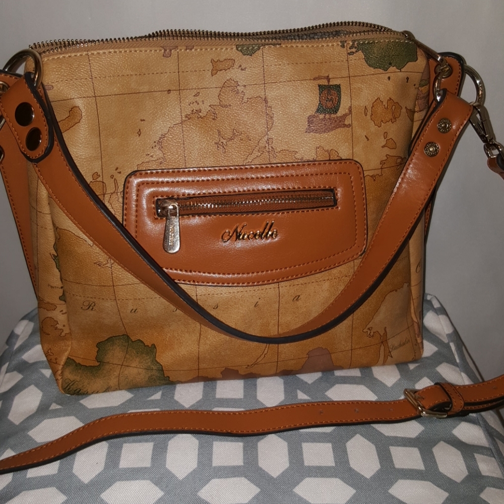 NUCELLE WORLD TRAVELER BAG